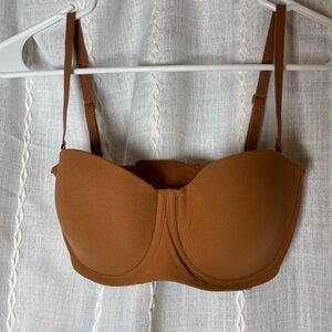 NWT SKIMS Fits Everybody Strapless Bra